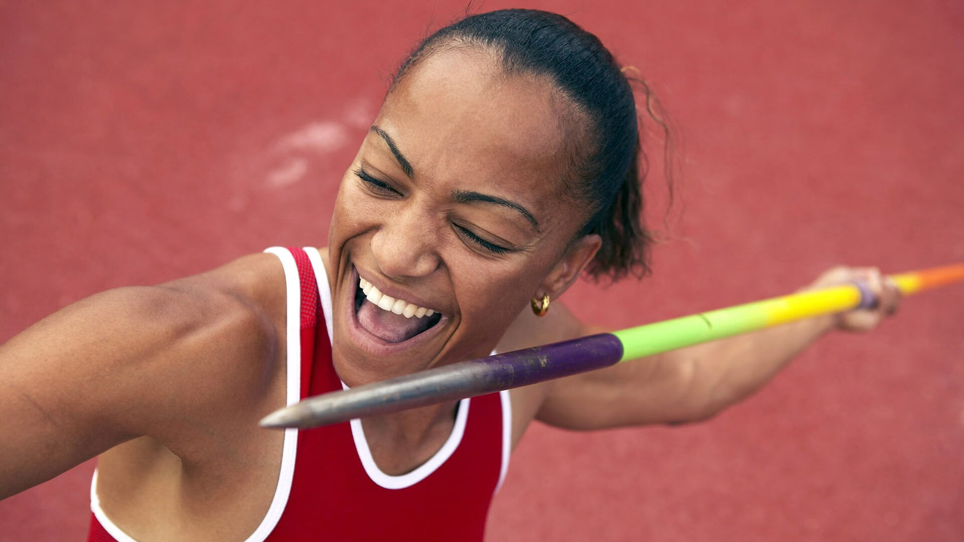 夜幕下的灯光跑，城市夜色中的运动狂欢，灯光下的城市夜晚